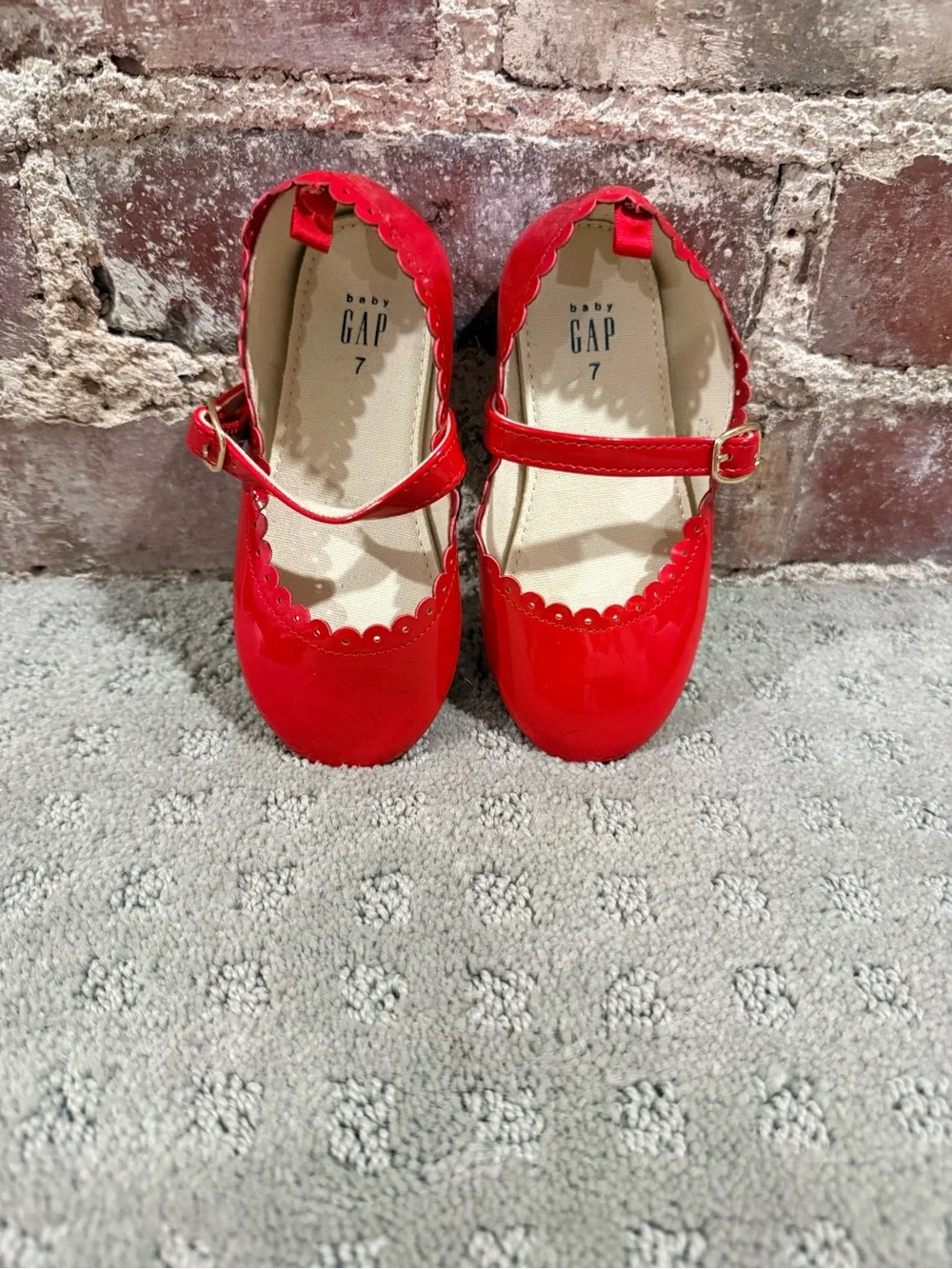 Old Navy Red Patent Mary Jane Flats with Scalloped Trim